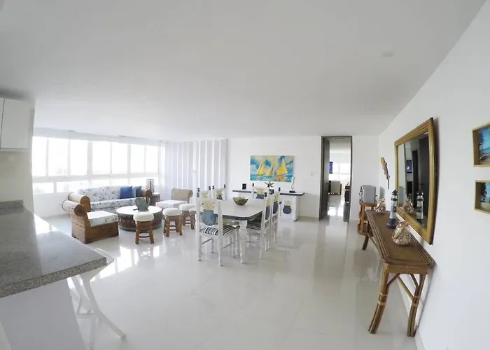 Hermoso Y Amplio Apartamento Con Vista Al Mar