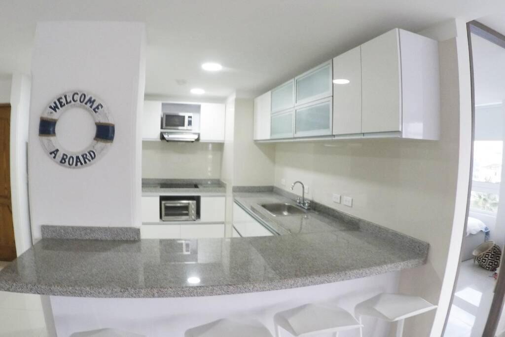 Hermoso Y Amplio Con Vista Al Mar Apartment