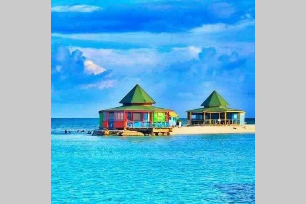 Hermoso Y Amplio Con Vista Al Mar Apartamento San Andrés